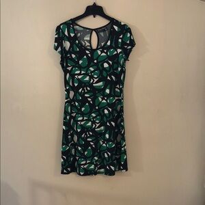 Black and Green Abstract Short Sleeve Dress